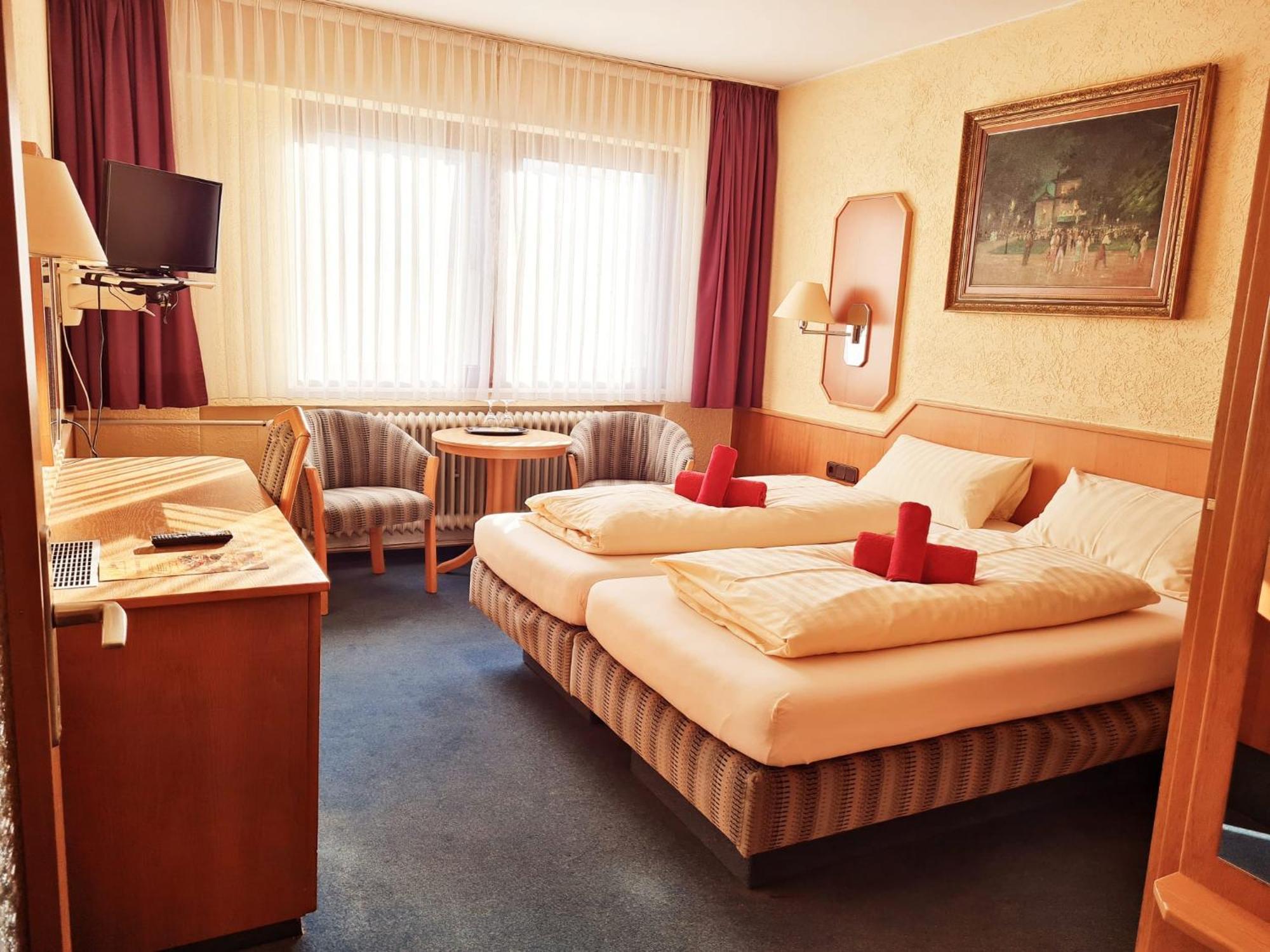 Hotel-Barbarossa-Garni Bei Hanau رودنباخ المظهر الخارجي الصورة
