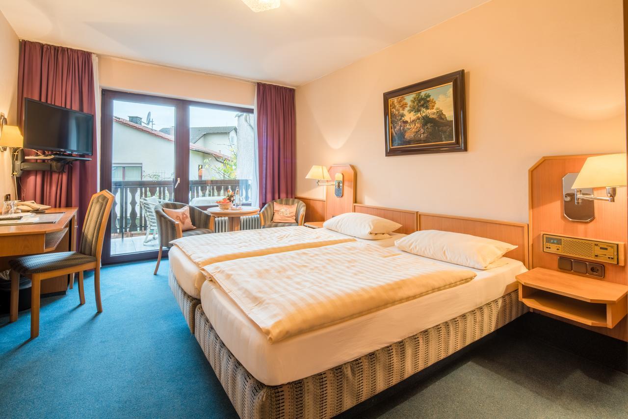 Hotel-Barbarossa-Garni Bei Hanau رودنباخ المظهر الخارجي الصورة